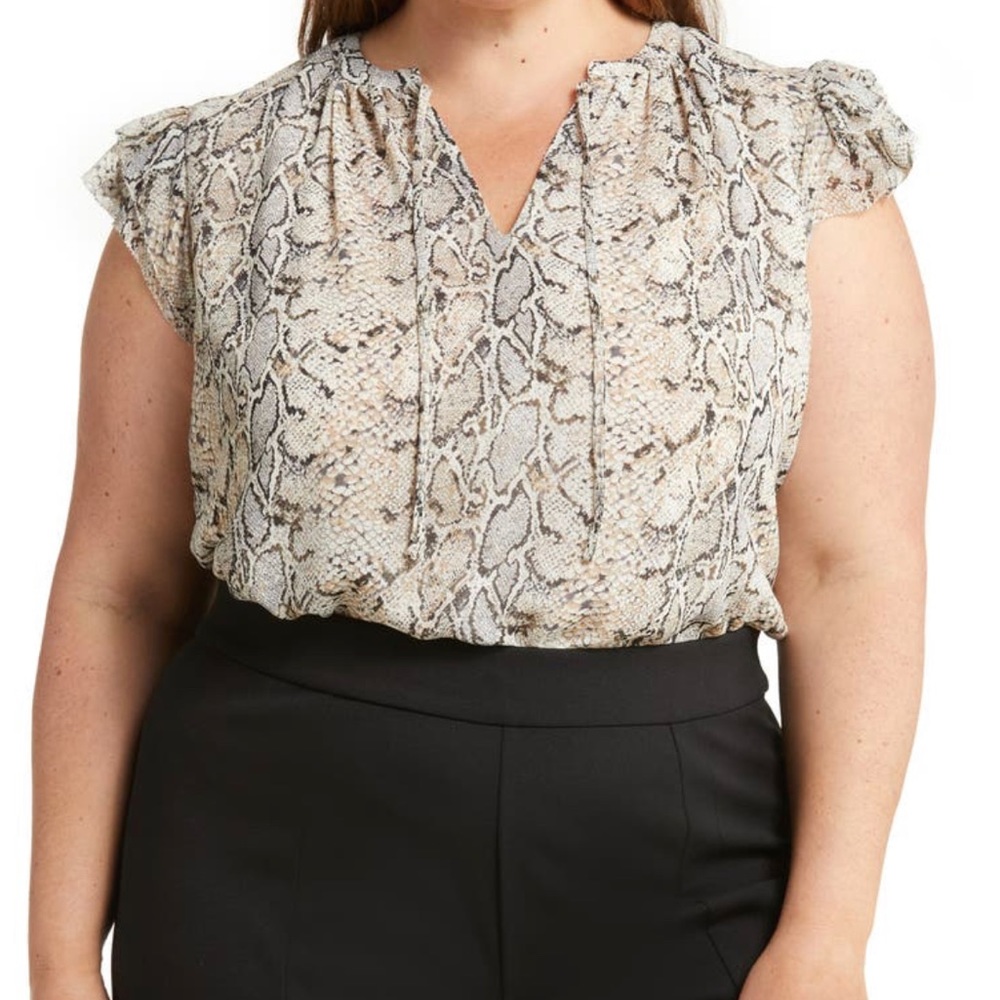 T Tahari Snakeskin Print Flutter Sleeve Chiffon Top sz L